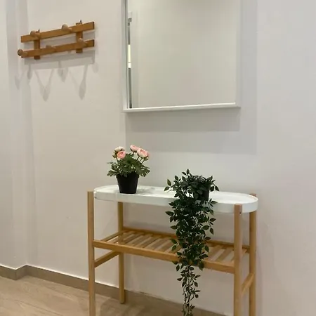 Modern 公寓 *